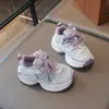 Zapatos Casuales de Malla Transpirable para Niñas 2026 Primavera/Verano Nuevos Zapatos Deportivos para Correr de Suela Suave para Niños Mayores