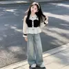 Conjunto de Moda de Primavera y Otoño para Niñas: Camisa Blanca de Manga Larga y Jeans, Atuendo de Moda para Niños Mayores, Popular Conjunto de Dos Piezas para Regreso a Clases