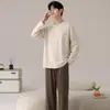 Pijama de algodón puro para hombre con cuello redondo, nuevo conjunto de alta calidad de manga larga y pantalón largo para primavera, otoño e invierno, talla grande casual para casa, apto para uso en exteriores