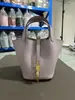 Hardware de acero H cosido a mano con hilo de cera cesta de verduras 18/22cm re-grabado original TC bolsa tipo cubo de cuero bolso de mano de cuero