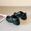 Mocasines de Piel Negra de Moda para Mujer, de Punta Redonda, con Velcro, sin Cordones, para la Primavera 2026, Versátiles, con Suela Gruesa y Tacón Grueso