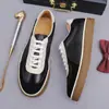 Nuevas zapatillas casuales planas de cuero genuino retro negras de moda de alta gama para hombre, talla grande