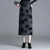 Falda de tiro alto, adelgazante, de longitud media, corte recto, con abertura, flockeada, ajustada al cuerpo, nuevo estilo otoño 2026 para mujer
