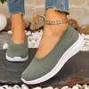 Sapatos sapatos femininos versáteis 2025 primavera e outono novo bico fino slip-on sapatos casuais femininos transfronteiriços tamanho plus sapatos femininos