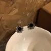 Brincos Redondos Geométricos Florais Incrustados com Diamantes de Nicho Retrô Luxo Acessível Francês Brincos Pequenos e Elegantes de Alta Qualidade para Mulheres