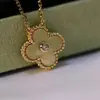 Collar de Trébol de Cuatro Hojas Versión de Alta Gama V-Gold con Diamantes, Artesanía de Precisión CNC, Baño Grueso de Oro de 18 Quilates, Regalo de Trébol de la Suerte para Novia