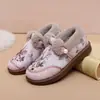 Zapatos de Tela Tradicionales de Pekín Más Vendidos en Otoño e Invierno, Zapatos de Algodón con Forro de Felpa Añadida para Calidez, Zapatos de Tela Bordados con Suela Suave, Zapatos Antideslizantes para Madres de Mediana Edad y Ancianas