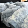 Conjunto de Quatro Peças de Veludo Leite Francês Quente e Espesso 2025 Novo Outono e Inverno Estampado Conjunto de Lençóis e Roupa de Cama de Veludo Coral