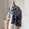 2026 Cachecol de Imitação de Caxemira com Padrão de Borboleta Outono/Inverno Retrô Transfronteiriço Shawl Elegante e Moderno para Aquecimento de Ar Condicionado Venda por Atacado