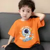2026 Verão Desenho Animado Anime Estampa Blusas Infantis Finas Gola Redonda Camiseta Roupas Infantis Meninos Estilo Coreano Manga Curta Camiseta
