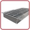 Rejilla de acero galvanizado de forma especial personalizada plataforma rejilla enchufable placa de paso antideslizante rejilla de acero galvanizado por inmersión en caliente de forma especial para servicio pesado