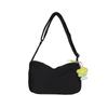 Bolso de hombro de nailon de estilo coreano a la moda 2024 Verano nuevo bolso bandolera casual simple bolso pequeño para chica fresca