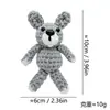 Nuevo Estilo Conejo y Oso Hecho a Mano Hilo Crochet Juguete Llavero Colgante Regalo Creativo Muñeca Miniatura de Crochet