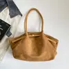 Bolso tote vintage de gamuza de gran capacidad esmerilado para mujer, nuevo bolso de mano de moda versátil para otoño e invierno 2026, bolso de hombro, bolso de axila
