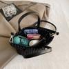 Bolsa tecida portátil versátil de alta qualidade para mulheres, nova bolsa balde moderna de celebridade da internet, bolsa de ombro mensageiro tipo cesta de vegetais