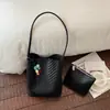 Bolsa Feminina de Axila 2026 Nova Tendência Verão High-End Vintage Grande Capacidade para o Dia a Dia Ombro Único Transversal Bolsa Saco