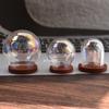 Se puede configurar base de madera negra con cubierta de bola de vidrio esférica de color burbuja perlado productos hechos a mano accesorios materiales