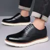 Sapatos Sociais Masculinos de Couro Pontudos Mais Vendidos da Amazon, Sapatos Masculinos Versáteis e Modernos Estilo Britânico, Sapatos de Couro Slip-On Simples de Cor Sólida