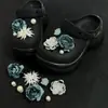 Nuevos dijes para zapatos estilo Bosque de Primavera y Verano con Flores de Cerezo y Melocotonero para Zuecos de Delfín Pequeño, Zapatillas Rosas para Niña Accesorios DIY