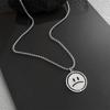 Collar giratorio de acero y titanio con carita sonriente, colgante de nicho de lujo, ligero y moderno, accesorio de hip-hop para hombre.