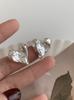 Pendientes de botón con diseño de nicho de aguja de plata S925, hechos a mano, con textura que combina con todo, hermosos pendientes femeninos de estilo frío de alta gama.