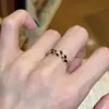 Anillo de Hoja y Rama Negro de Segunda Mano para Mujer, Nueva Moda Vintage 2026, Alta Gama, Sencillo, Lujo Ligero, Versátil, Exquisito Accesorio para la Mano