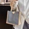Bolsa de almuerzo de lino de mano Fresh ins para mujer 2023 Verano Bolso de mano pequeño de lino Bolso de compras de imitación de lino