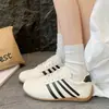 Zapatillas Deportivas Alemanas Plateadas para Mujer 2026 Principios de Otoño Nuevo Estilo Súper Calientes Suela Suave Zapatos Deportivos Casuales Planos para Mujer Zapatos Forrest Gump