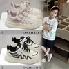 Zapatillas para niñas, nueva colección primavera/otoño 2026, zapatillas deportivas de velcro para niños, zapatillas blancas transpirables y cómodas