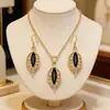 Colar e Brincos de Folha de Ouro e Folha de Jade, Design Exclusivo com Toque de Luxo, Corrente para Clavícula, Conjunto de Joias de Folhas de Luxo Leve