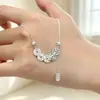 Nueva colección 2026 de collares colgantes, tendencia en Xiaohongshu, con cadenas de clavícula de borlas, accesorios únicos y elegantes para mujer