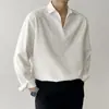 Camisa de manga longa com decote V, caimento solto, estilo coreano, moderna e estilosa, sedosa e com bom caimento, top de outono para homens
