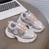 Pequeña Hija del Medio Su Yinyin Primer Encuentro Galaxia Original Plata Grosor Estrellas Cómodos Zapatos Deportivos Casuales Zapatos de Papá para Mujer