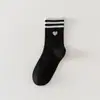 Nuevos Calcetines Sin Hueso Otoño e Invierno Estilo Coreano Rayados Tres Barras Medias para Mujer Estilo Universitario Combinación de Colores Calcetines Deportivos Venta al por Mayor