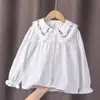Camisa de Algodão para Meninas de Comércio Exterior com Gola Branca, Novo Estilo Primavera e Outono 2026, Blusa para Crianças do Ensino Fundamental, Roupa Infantil