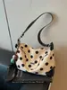 Bolsa de Tecido de Bolinhas de Moda de Nicho de Verão de Alta Qualidade, Bolsa de Ombro Exclusiva para Uso Externo para Mulheres, Bolsa de Ombro Versátil de Grande Capacidade para Mulheres