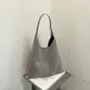 Bolsa de mano retro casual transfronteriza, nuevo estilo 2026, gran capacidad, bolso de hombro casual, moderno y elegante, adecuado para ir al trabajo y se puede llevar debajo del brazo