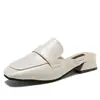 Medias Pantuflas para Mujer 2023 Verano Nuevo Estilo Baotou Cuero Costura Transpirable Tacón Medio Pantuflas de Dama Punta Cuadrada