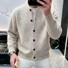 2026 Cárdigan de Punto Simple de Lujo Ligero para Hombre Otoño Invierno Nuevo Cuello Redondo Color Sólido Estilo Perezoso Abrigo Suéter Holgado Moderno