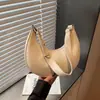Bolsas de Nicho Estilo Francês para Mulheres Primavera/Verão 2026 Tendência Nova Versátil Alta Qualidade Moda Bolsa de Ombro Bolsa de Braço