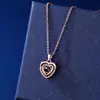 Venta caliente transfronteriza europea y americana Nuevo collar de proyección de fotos a color HD Doble Amor colgante para mujer 100 idiomas Te amo