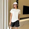 Conjunto Esportivo Casual Leve de Oxigênio Novo para Primavera e Verão, Conjunto de Duas Peças com Shorts de Manga Curta Respirável para Ciclismo e Corrida ao Ar Livre Atacado