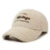 Gorra de Béisbol de Lana de Cordero para Mujer Otoño e Invierno, Versátil Estilo Coreano Bordada con Letras Gruesa Cálida Pico de Pato, Hace que la Cara se Vea Más Pequeña
