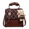 Yuezhi 2026 Otoño Temprano Nuevo Modelo Mochila Estilo Commuting para Estudiantes Mochila Pequeña de Viaje para Mujer Versión Coreana Bolso de Hombro