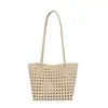 Bolsa de Ombro Cesta Tecida Vazada em Couro Macio Estilo Coreano para Mulheres, Bolsa de Mão Tote de Ombro Elegante de Nicho para Férias