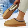 Nuevas botas de nieve UG 2025, disponibles en tallas grandes para ventas transfronterizas, con un diseño de suela delgada estilo étnico y estilo de pareja, así como pantuflas de algodón para mujer