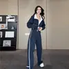 Conjunto casual de moda estilo coreano para mujer, nueva colección otoño 2026: sudadera casual con cuello mao y cierre de cremallera combinada con pantalones anchos de bloques de color