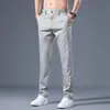Pantalones Casuales de Seda para Hombre 2026 Primavera y Verano Delgados Elásticos Rectos Sueltos Pantalones de Seda Helada Pantalones de Negocio