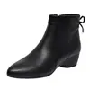 Nuevas botas de algodón otoño e invierno 2026, con tacón de cuña, punta fina, suela antideslizante, plantilla suave y forro de felpa para abrigar, lo que las convierte en botines versátiles y modernos para mujer.