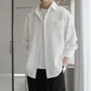 Camisa de manga larga para hombre con textura de gofre y diseño de alta gama, peso pesado, chaqueta camisa casual y sencilla de color liso para primavera y otoño